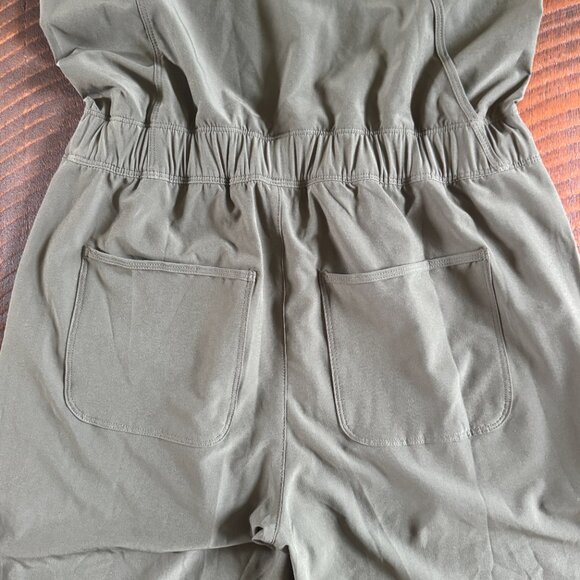 Patagonia Fleetwith Romper Jumpsuit in Size Small - Picture 7 of 11